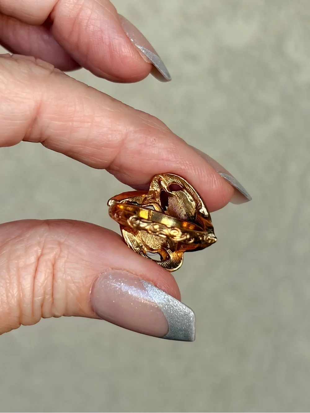 Contemporary Gold-Tone Ring with White Cabochons